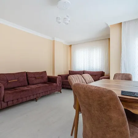 Cozy And Central 2 Bdrm Apart
