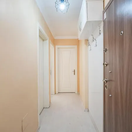 Cozy And Central 2 Bdrm Apart شقة *