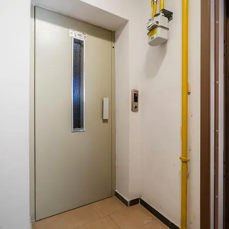 Cozy And Central 2 Bdrm Apart * بورصة