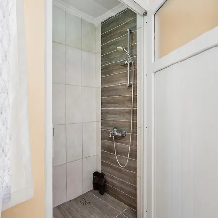 شقة Cozy And Central 2 Bdrm Apart *