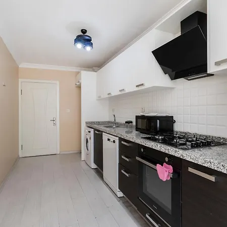 شقة Cozy And Central 2 Bdrm Apart