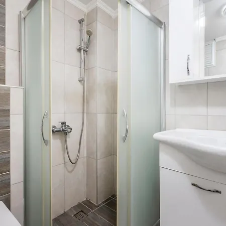 شقة Cozy And Central 2 Bdrm Apart