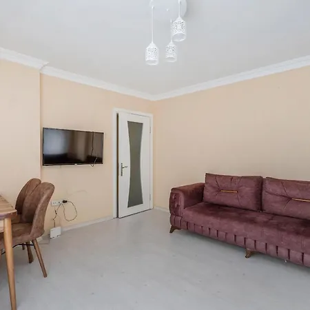 Cozy And Central 2 Bdrm Apart شقة *